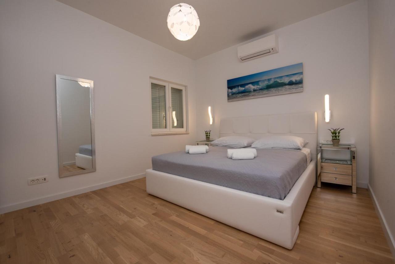 Apartment Katicic สปลิท ภายนอก รูปภาพ
