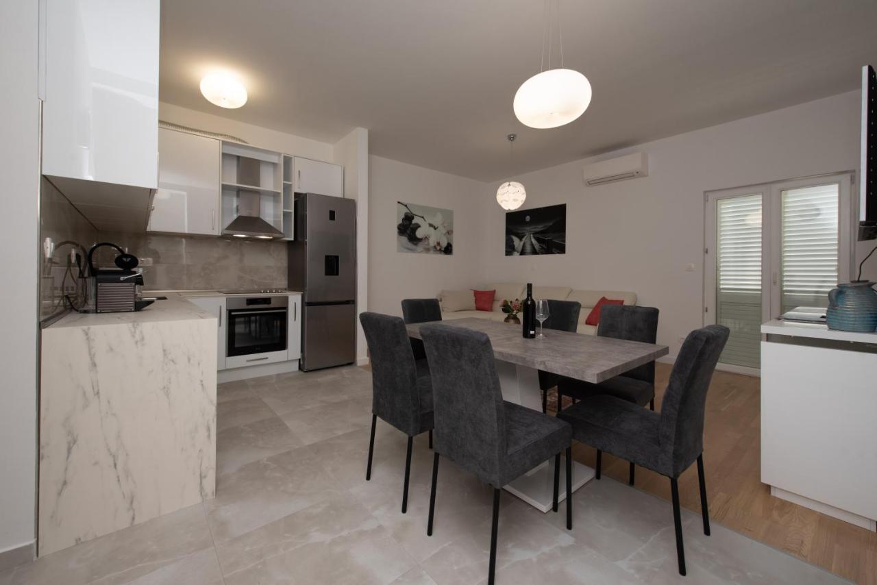 Apartment Katicic สปลิท ภายนอก รูปภาพ