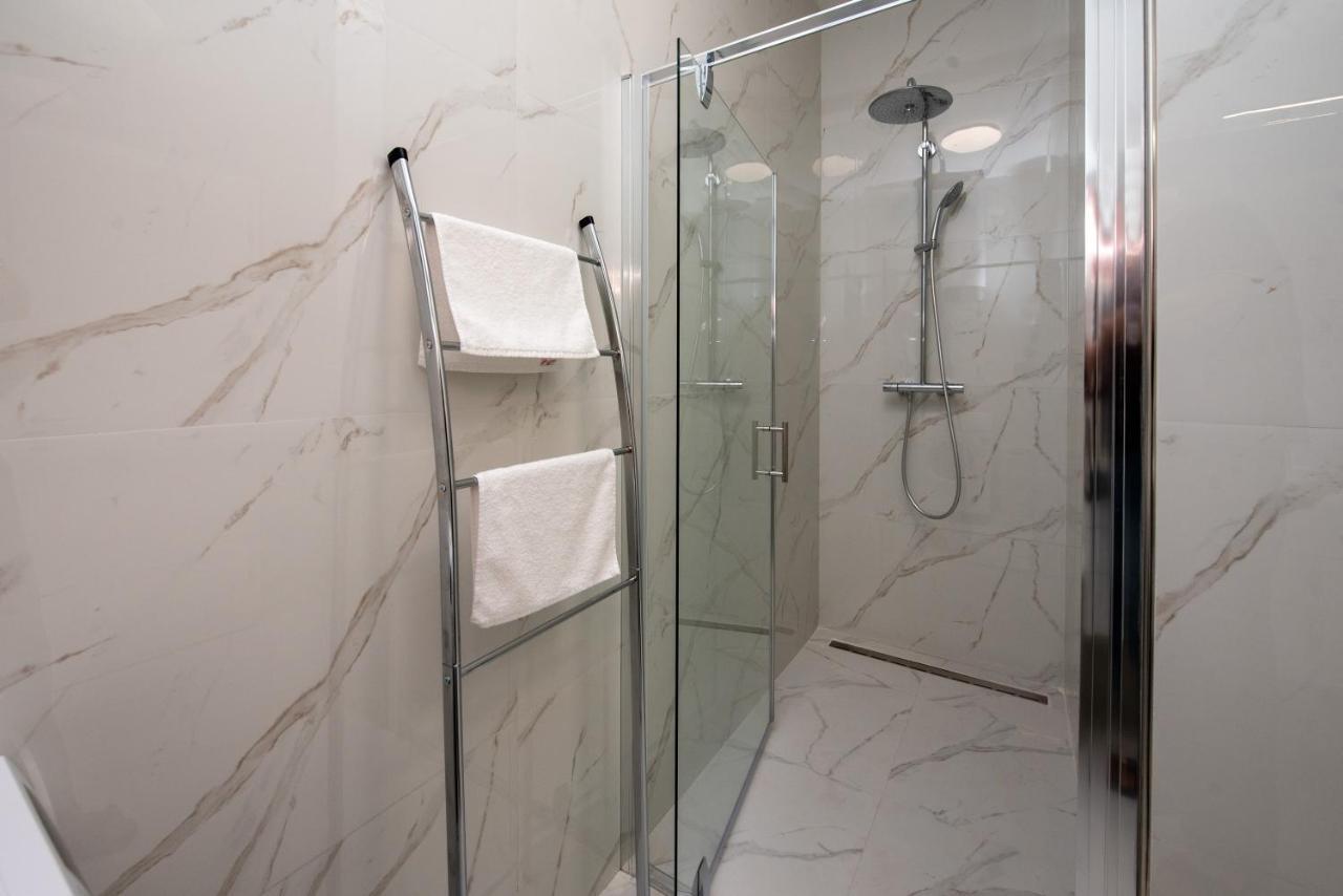 Apartment Katicic สปลิท ภายนอก รูปภาพ