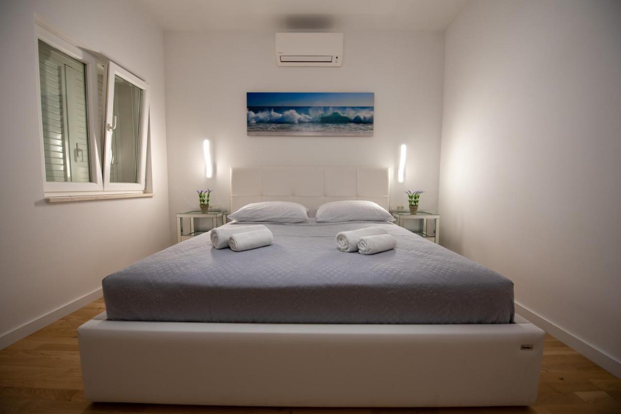 Apartment Katicic สปลิท ภายนอก รูปภาพ
